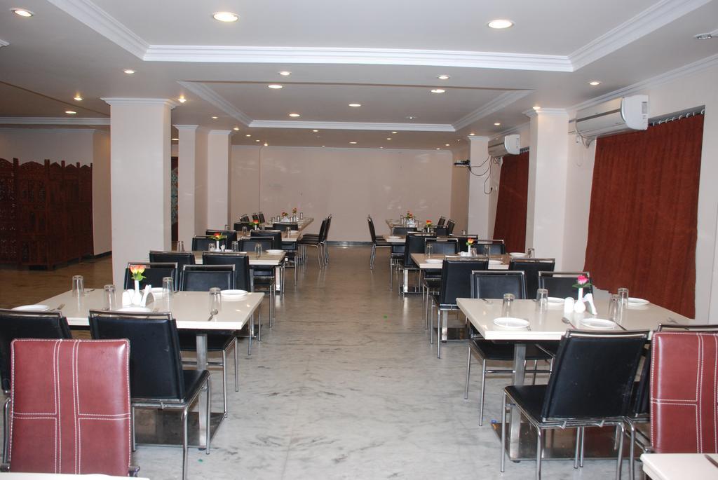 Hotel Vpn Residency Velankanni Exterior foto